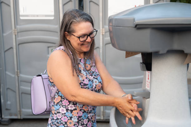 Best Portable toilet rental cost  in East Sparta, OH